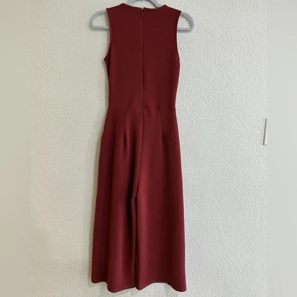 Romeo + Juliet Couture Women’s Burgundy Sleeveless Wide Leg Jumpsuit Size S - Picture 12 of 15
